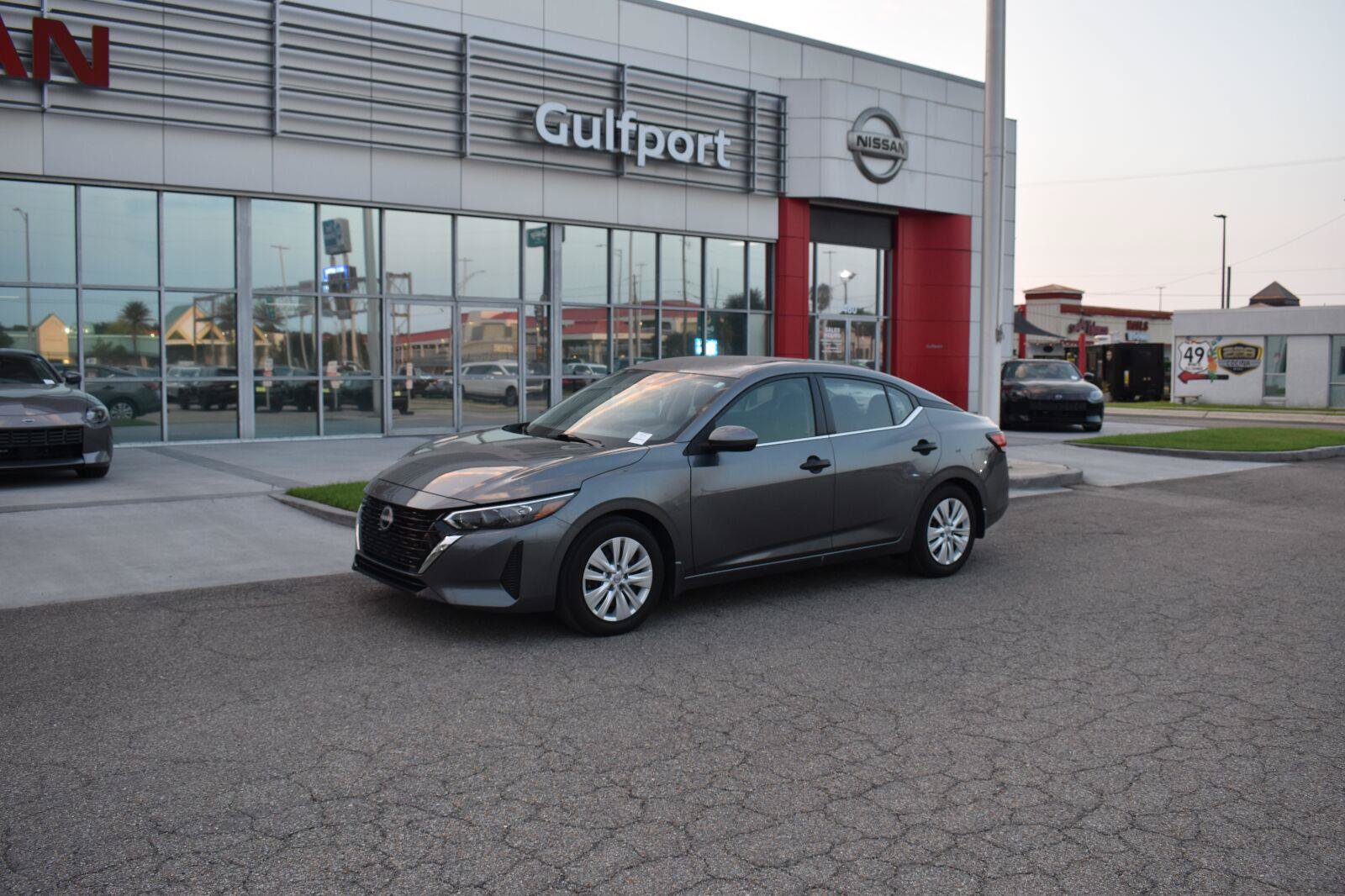 Used 2025 Nissan Sentra S FWD image 2