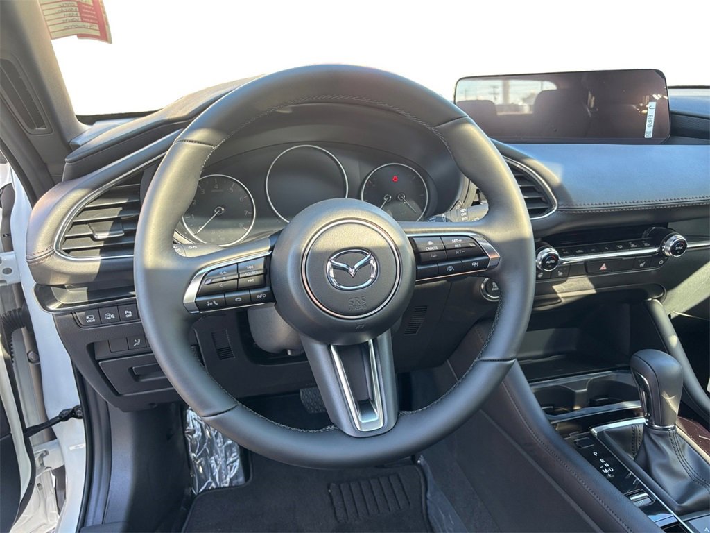 New 2026 MAZDA MAZDA3 Hatchback w/Premium Plus Pkg image 13