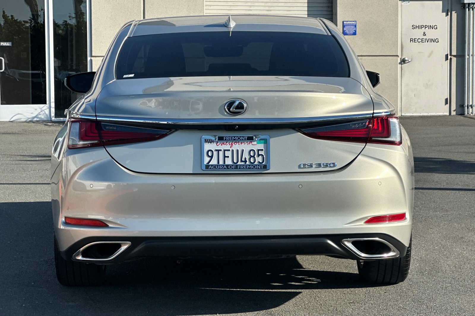 Used 2025 Lexus ES 350 w/ Premium Package FWD image 5