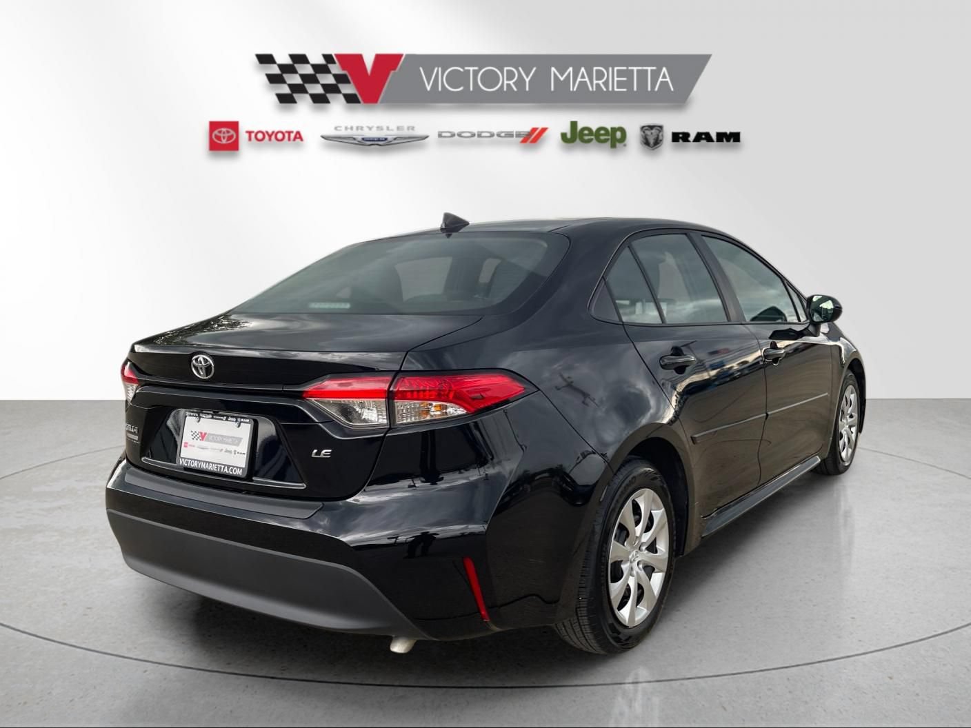 Used 2026 Toyota Corolla LE FWD image 5
