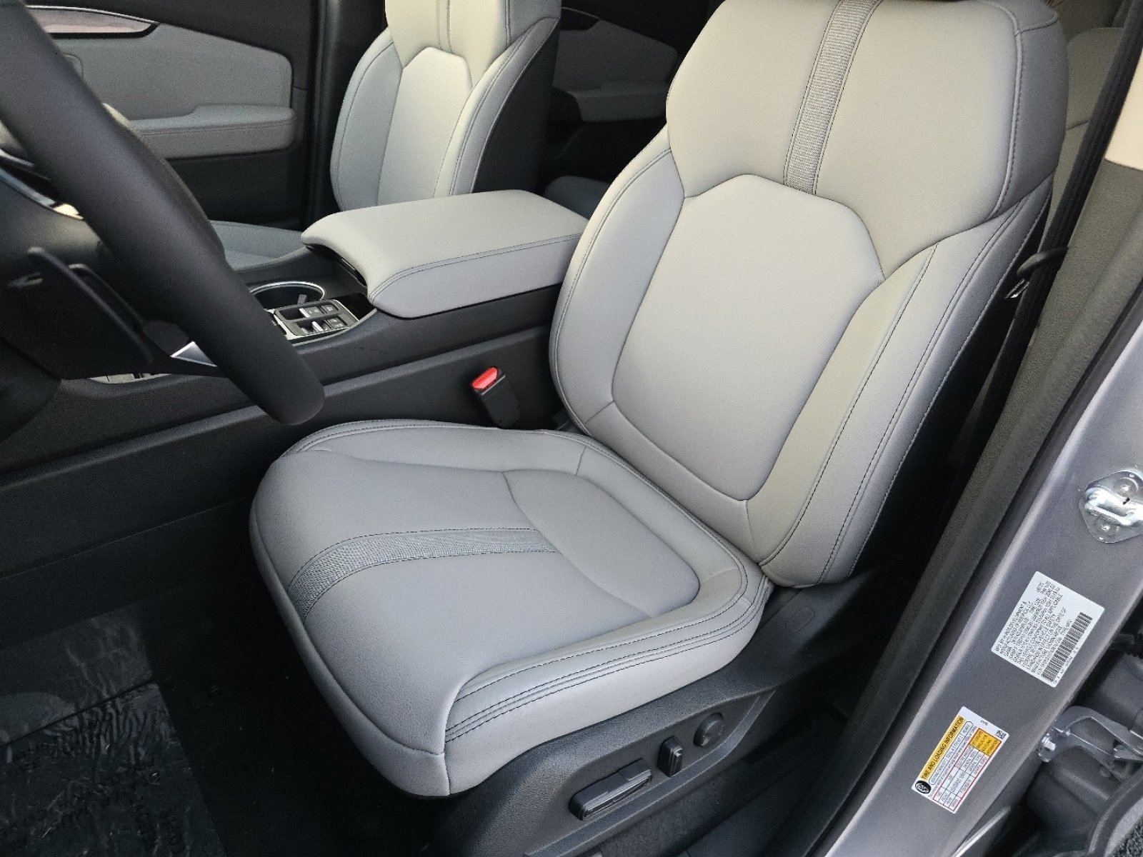 New 2025 Honda Pilot Touring image 31