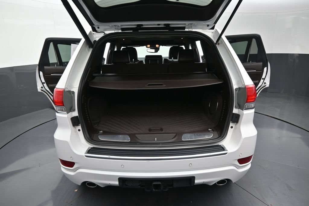 Used 2019 Jeep Grand Cherokee Overland AWD/4WD image 11