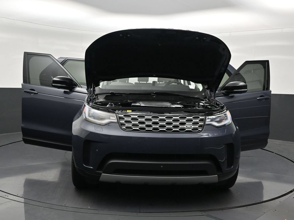Used 2024 Land Rover Discovery S AWD/4WD image 35