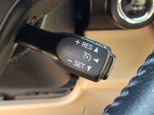 Used 2015 Toyota Camry XLE FWD image 26