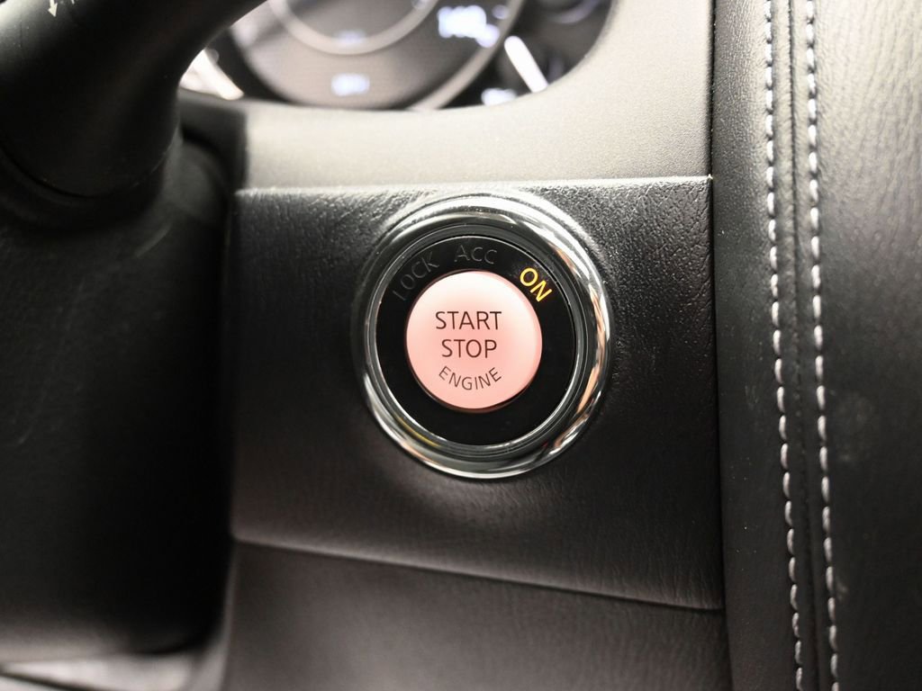 Used 2019 Nissan Armada Platinum w/ Captain's Chairs Package RWD image 24