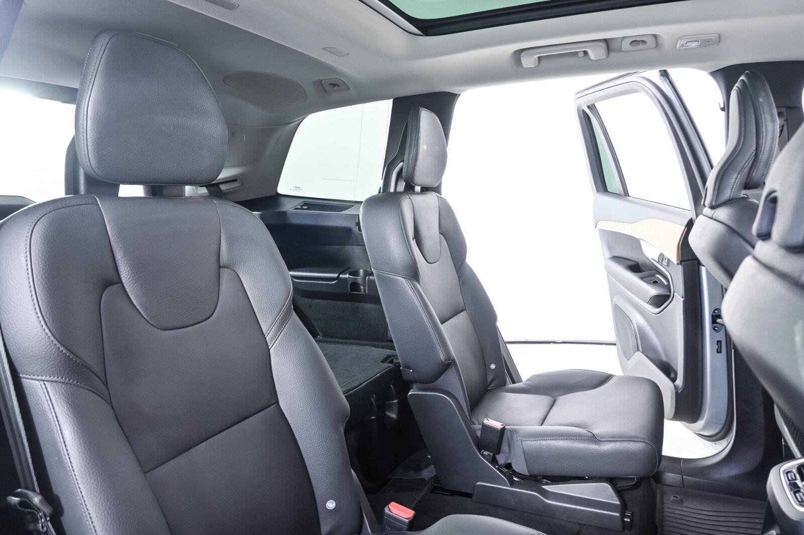 Certified 2024 Volvo XC90 T8 Plus w/ Protection Package Premier AWD/4WD image 22