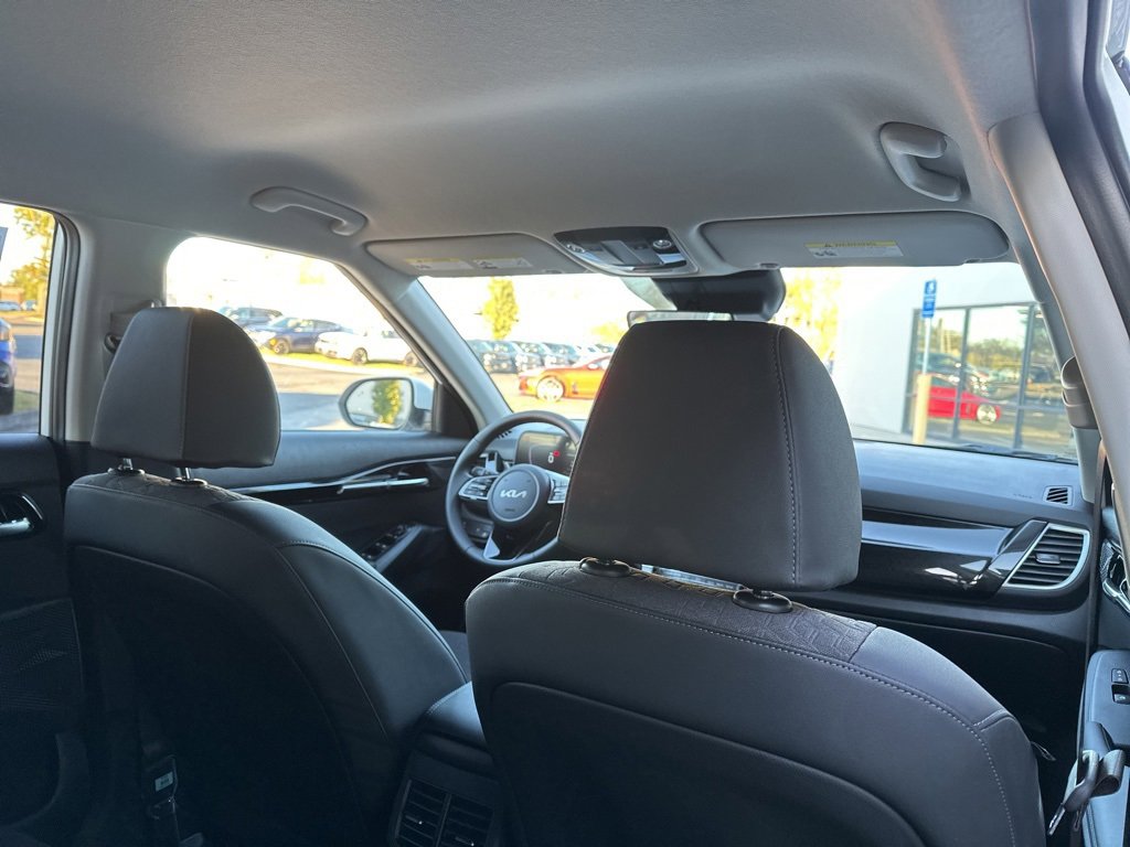 New 2026 Kia Seltos S image 17