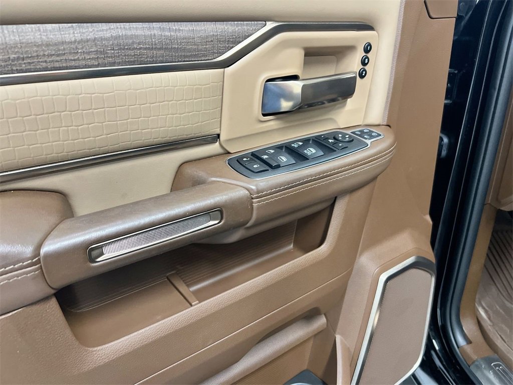 Used 2024 RAM 3500 Limited w/ Safety Group image 20