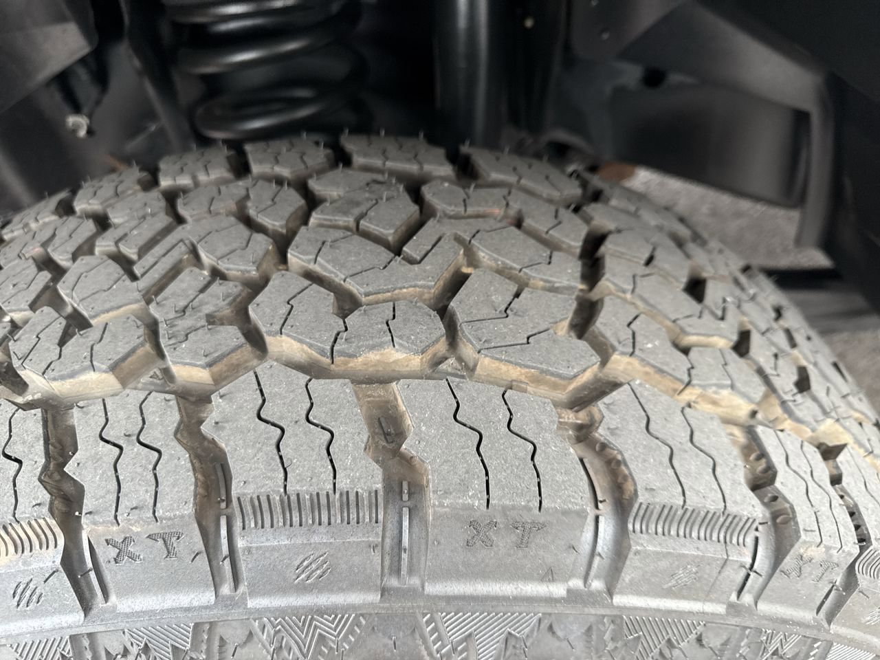 Used 2014 RAM 2500 Longhorn w/ Convenience Group image 10