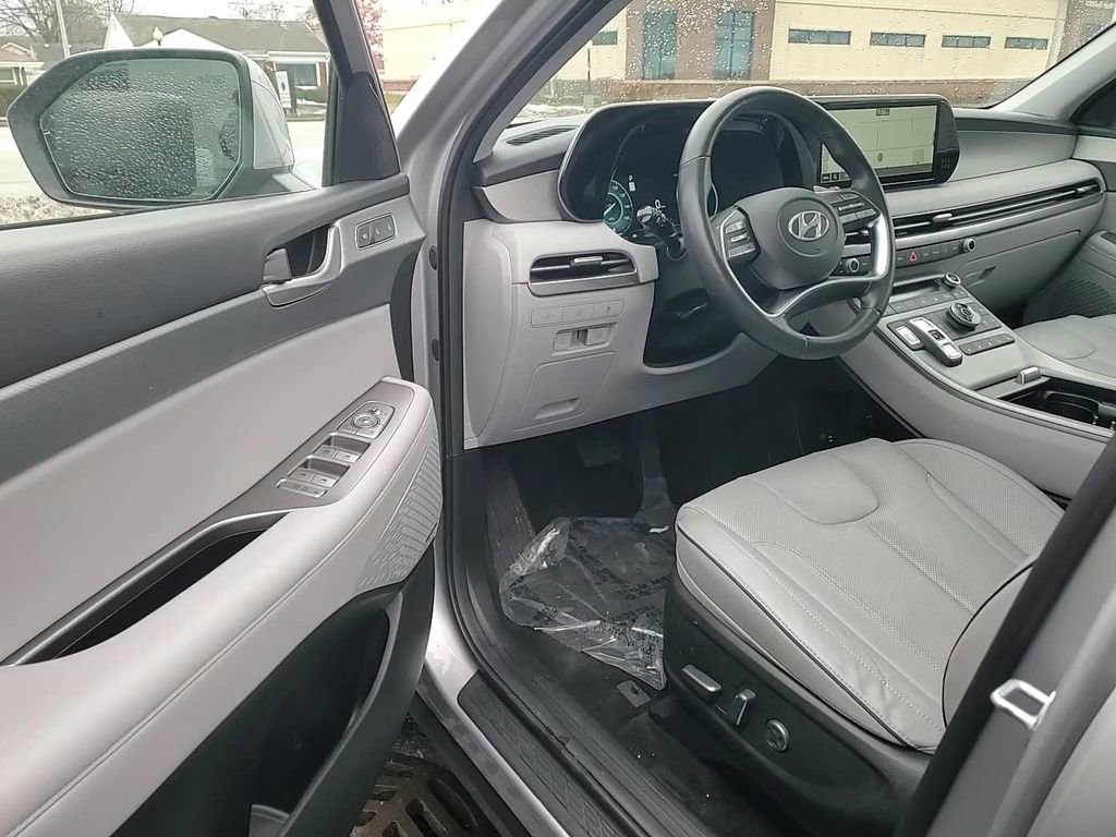 Certified 2023 Hyundai Palisade SEL image 11
