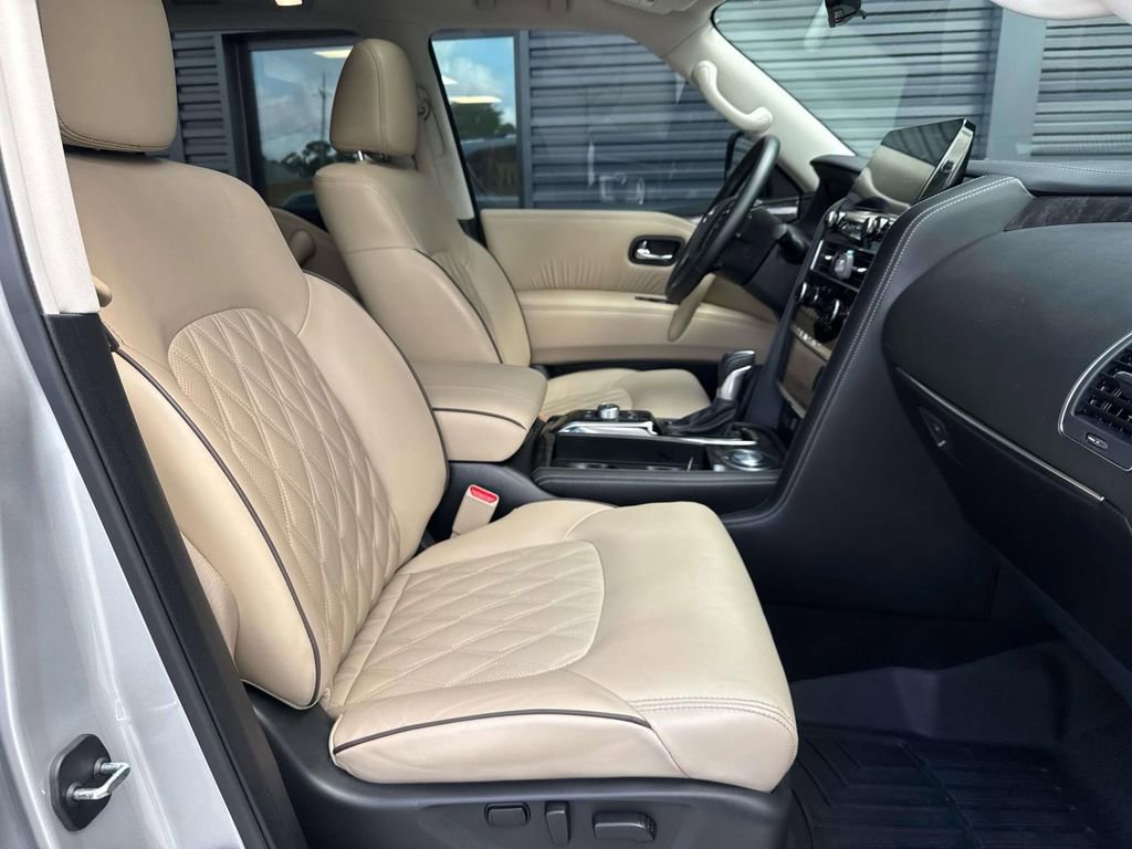 Used 2024 Nissan Armada Platinum w/ Captain's Chairs Package RWD image 16