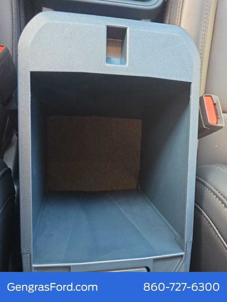 Certified 2025 Ford Maverick Lariat w/ Black Appearance Package image 35