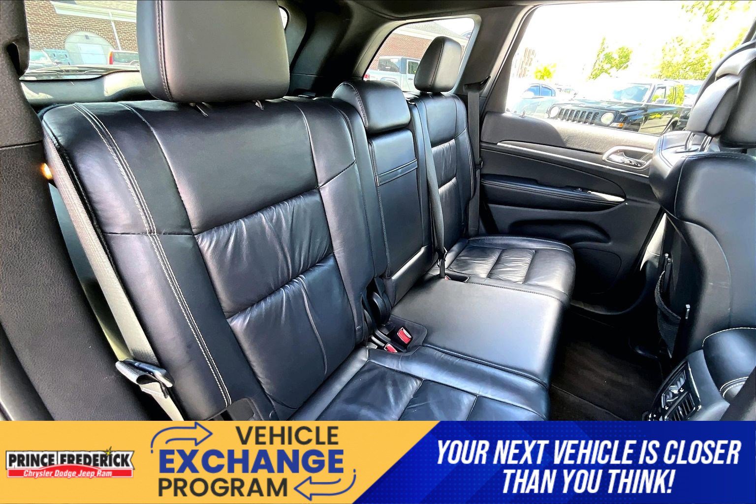 Used 2016 Jeep Grand Cherokee Limited AWD/4WD image 23