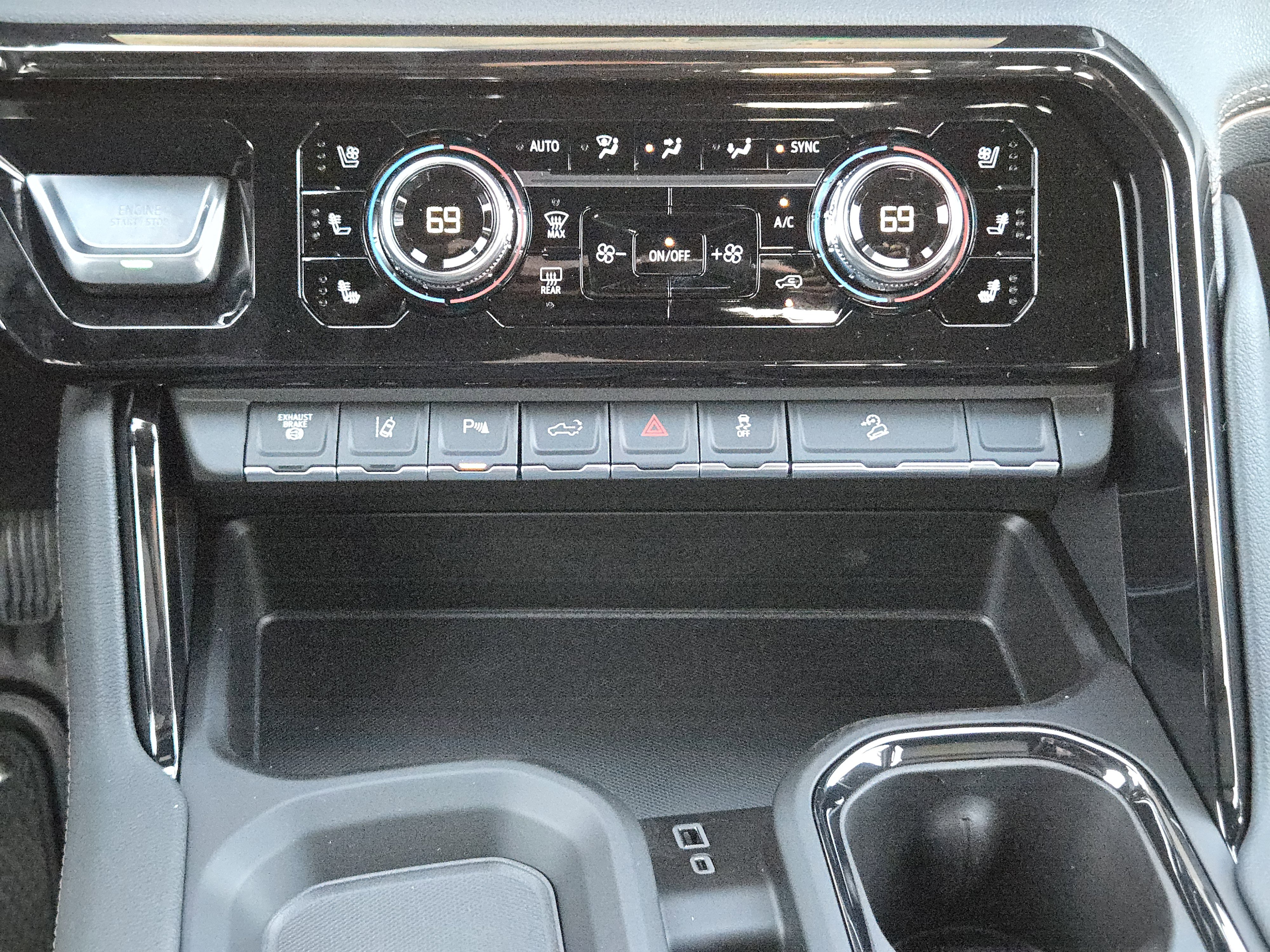 New 2026 GMC Sierra 2500 AT4 w/ AT4 Premium Plus Package image 15