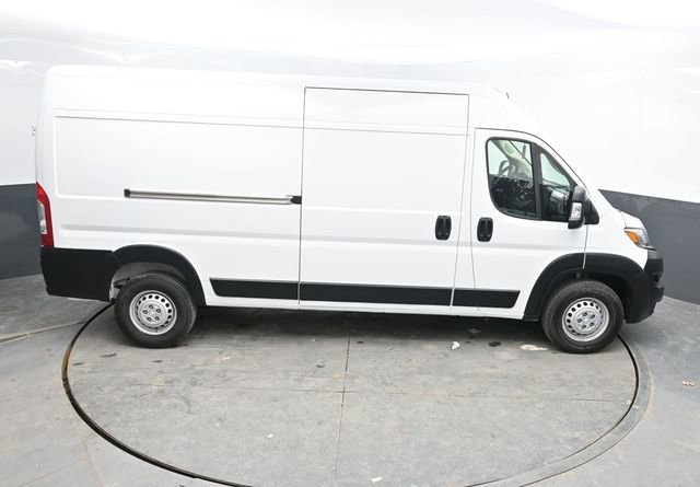 Used 2025 RAM ProMaster 2500 w/ Convenience Group image 26