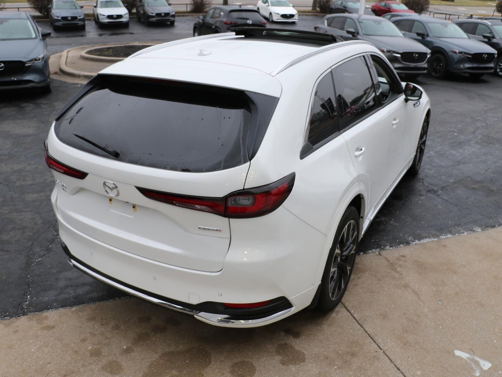 Certified 2025 MAZDA CX-90 3.3 Turbo S w/ Premium Plus AWD/4WD image 4