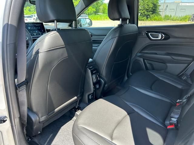 New 2025 Jeep Compass Limited w/ Sun & Sound Group image 14