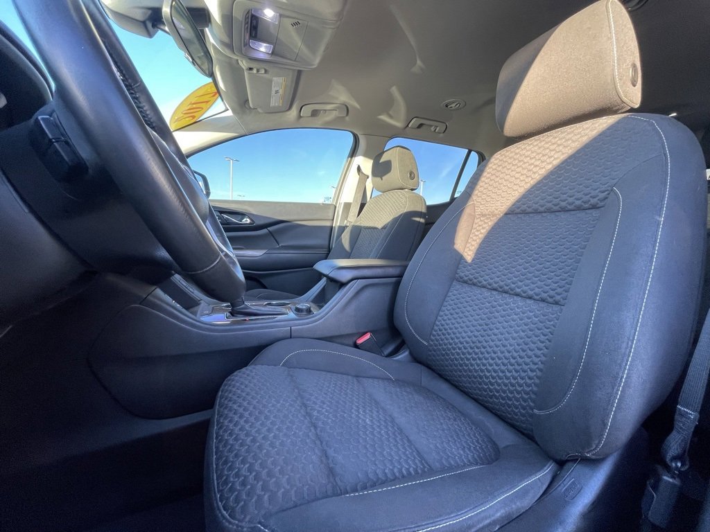 Used 2017 GMC Acadia SLE image 21