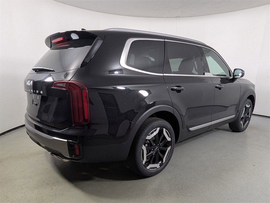 New 2025 Kia Telluride S image 7