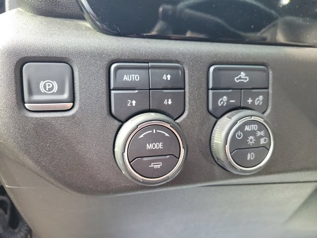 Used 2025 Chevrolet Silverado 1500 RST AWD/4WD image 40