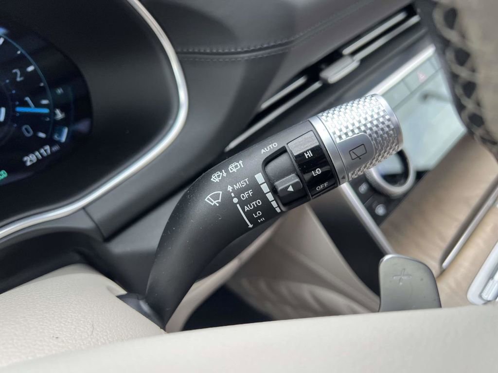 Used 2023 Genesis GV80 3.5T image 32