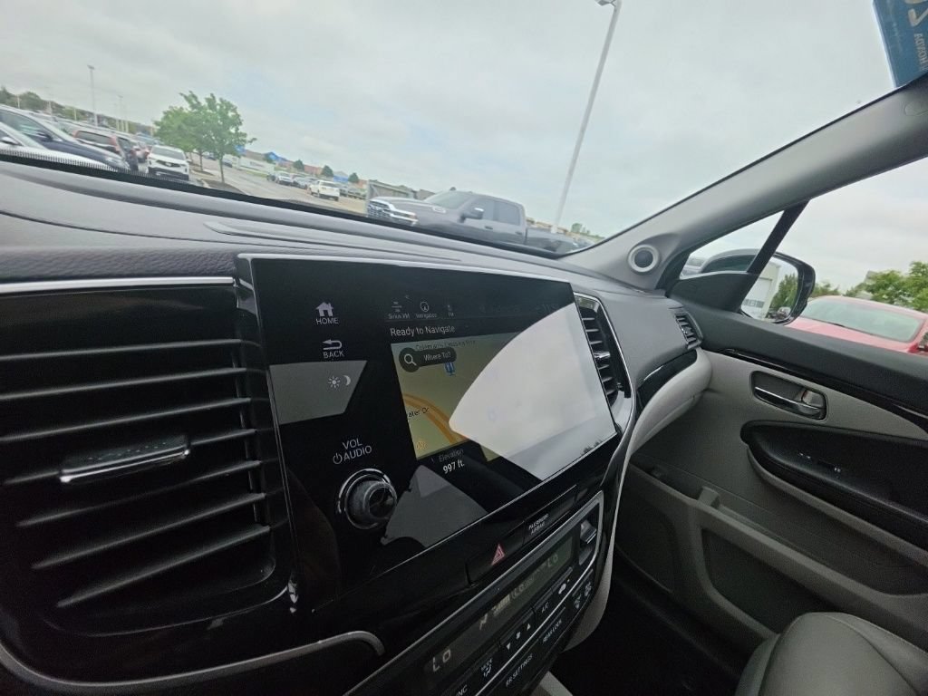 Certified 2019 Honda Pilot Touring image 19