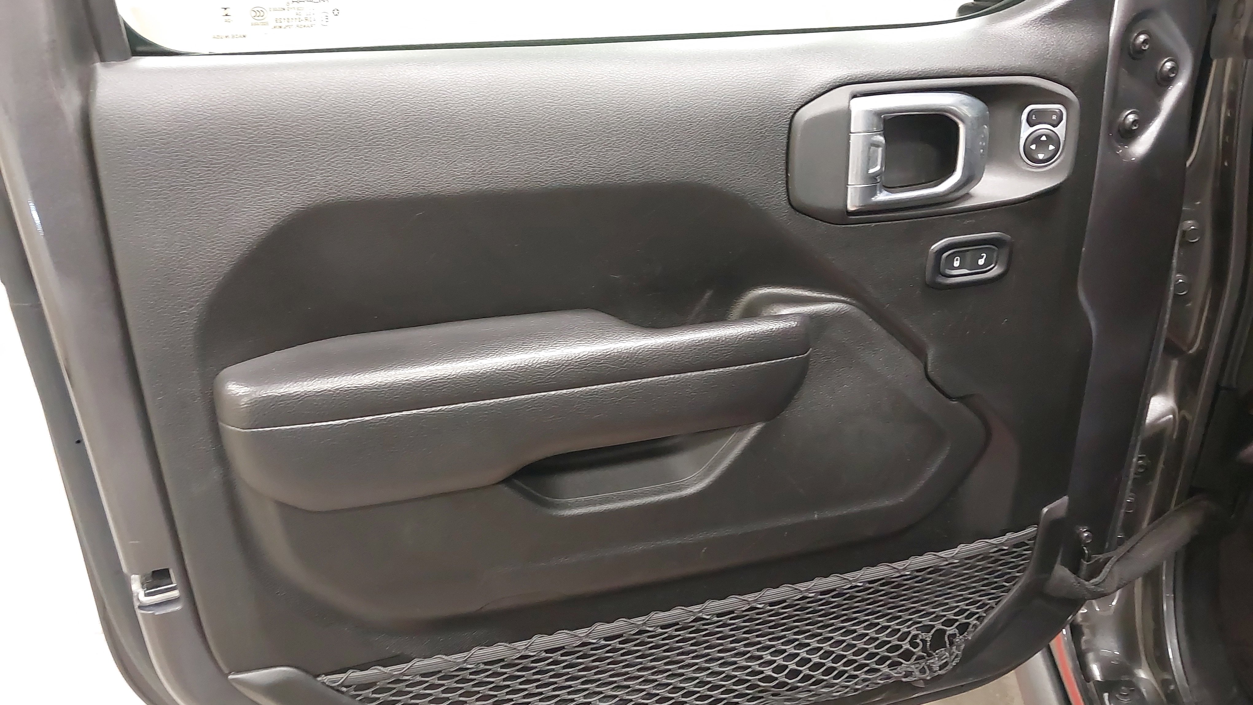 Used 2024 Jeep Gladiator Willys image 24