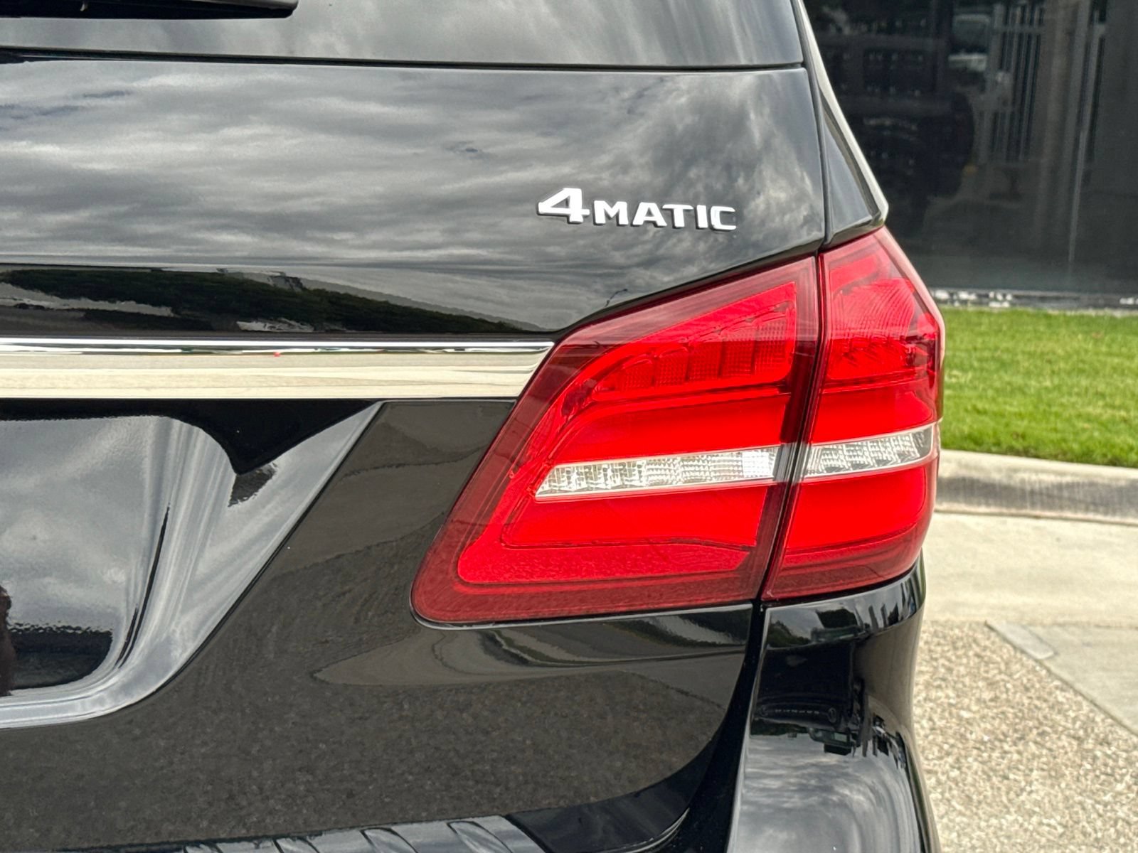 Used 2019 Mercedes-Benz GLS 450 4MATIC image 14