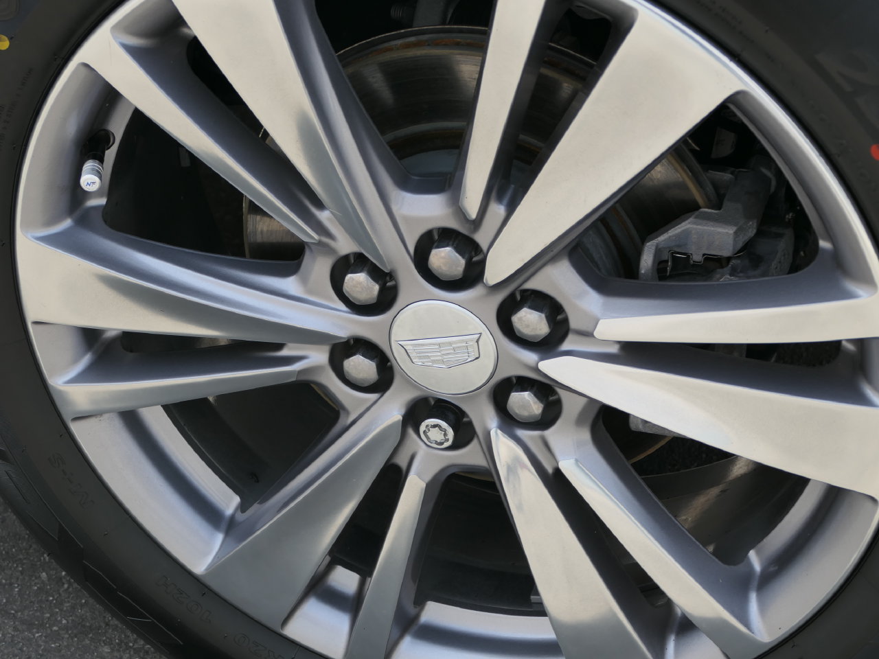 Used 2023 Cadillac XT6 Premium Luxury FWD image 10