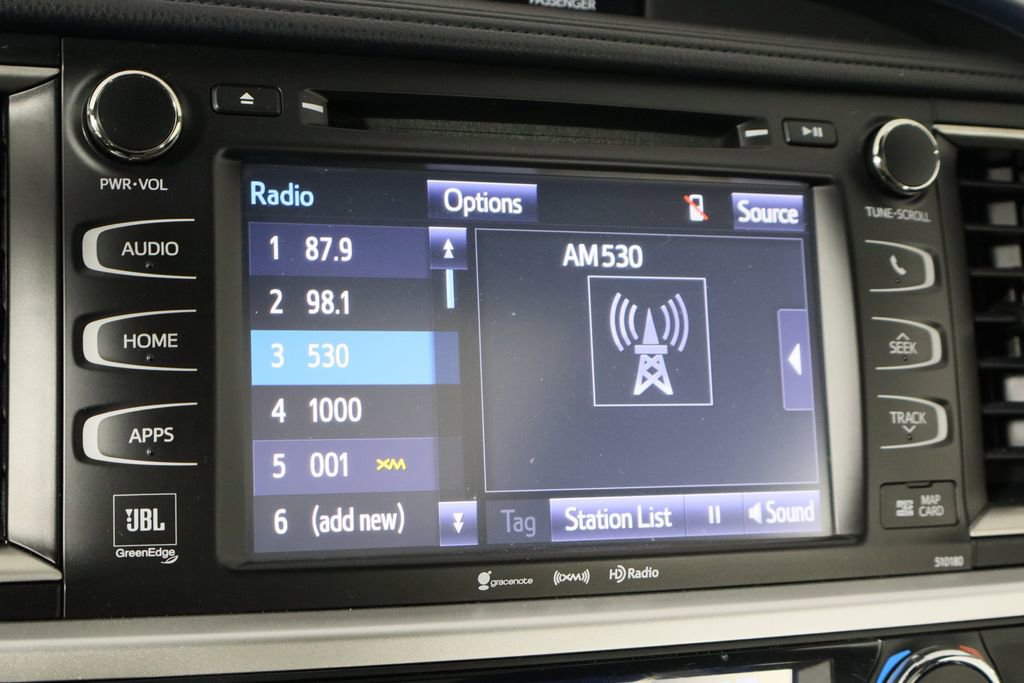 Used 2017 Toyota Highlander Limited image 33