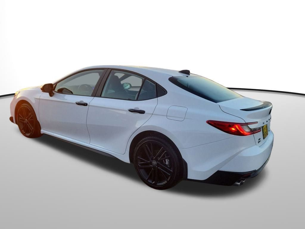 New 2026 Toyota Camry Hybrid w/ Multimedia Upgrade Package image 5