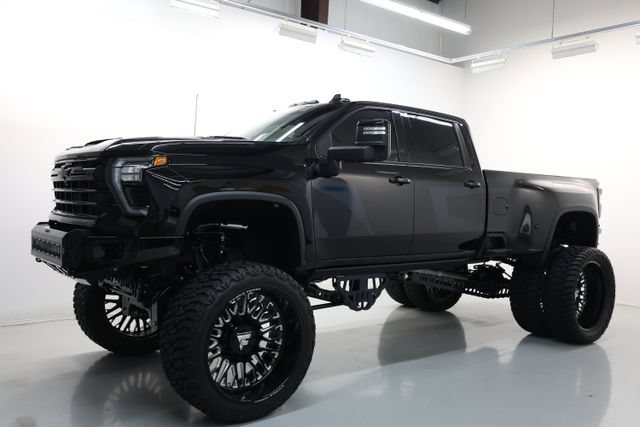 Used 2024 Chevrolet Silverado 3500 LTZ w/ LTZ Plus Package AWD/4WD image 63