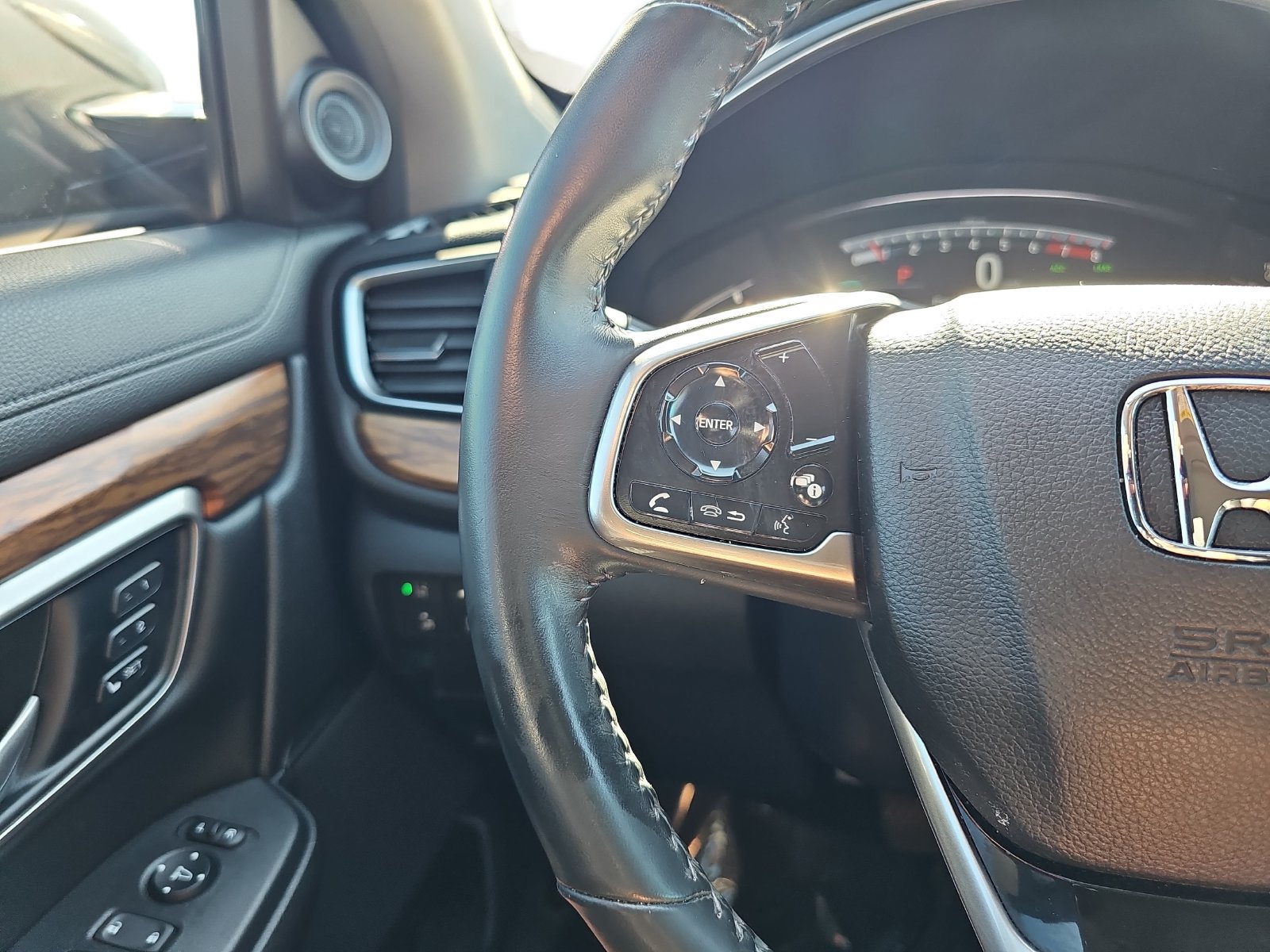 Used 2020 Honda CR-V Touring image 17
