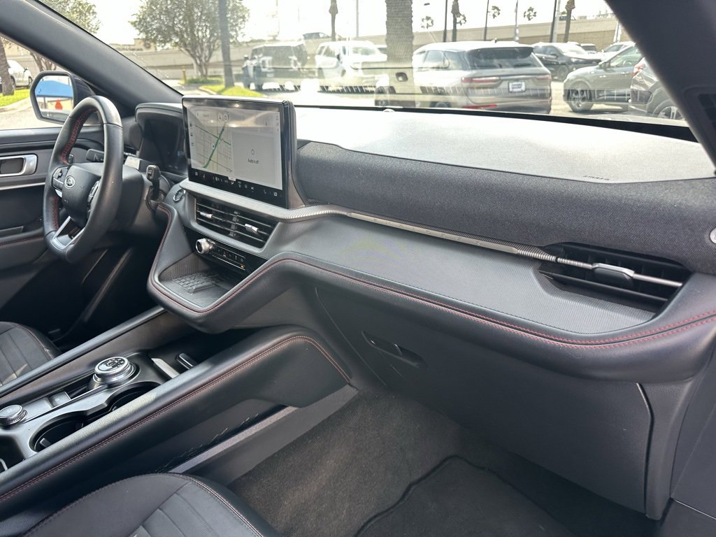 Used 2025 Ford Explorer ST-Line w/ Premium Package image 25