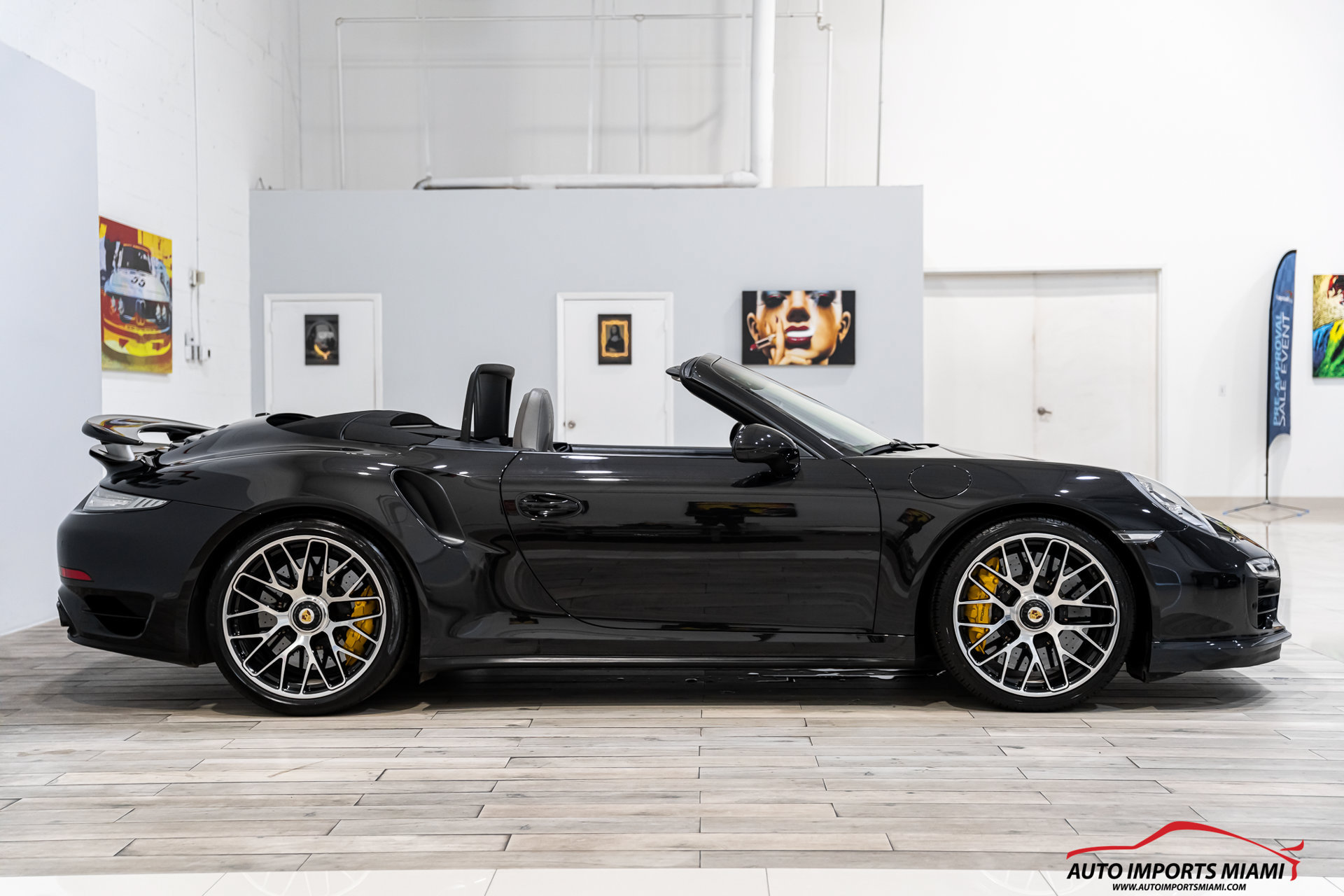 Used 2014 Porsche 911 Turbo S AWD/4WD image 24