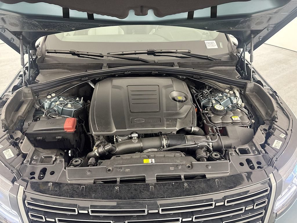 Used 2026 Land Rover Range Rover Velar S AWD/4WD image 31