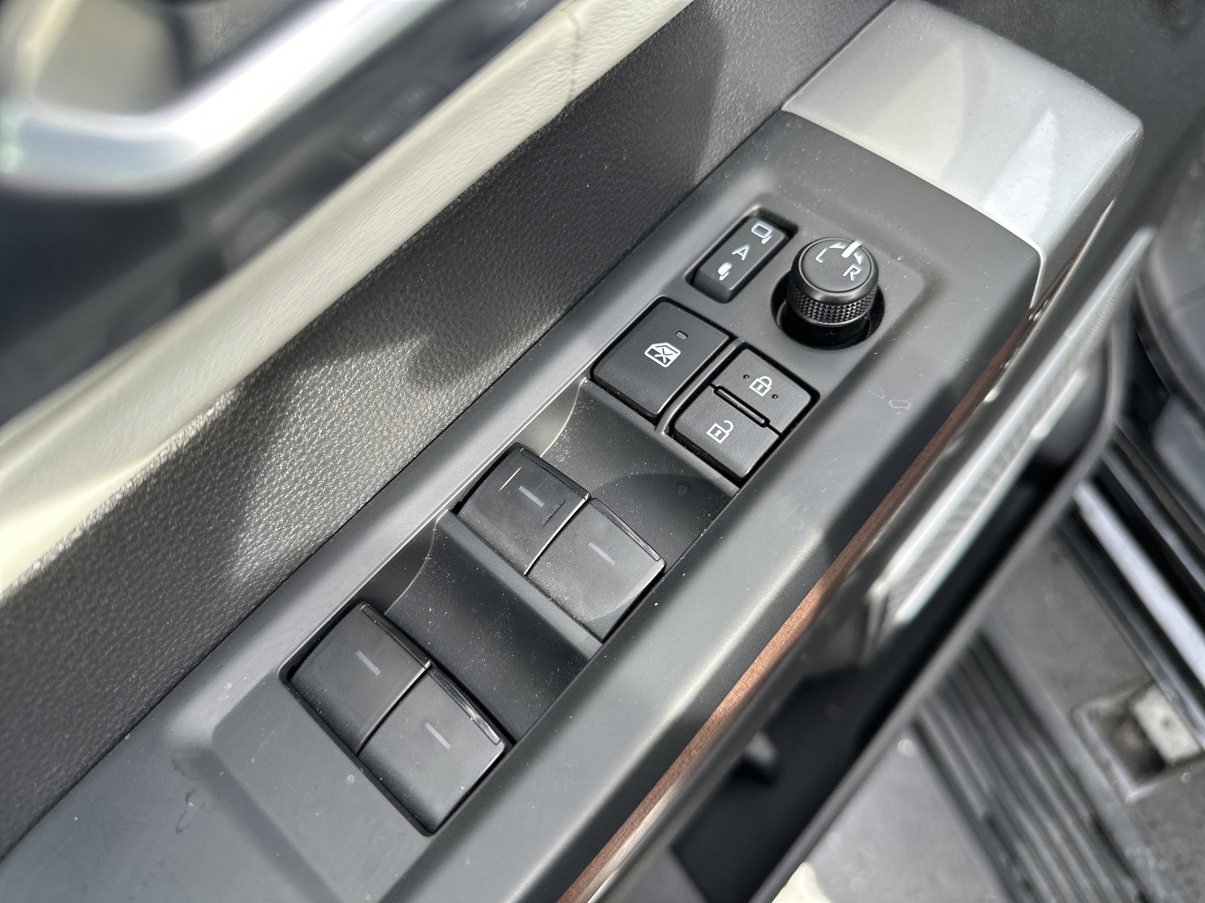 Certified 2025 Toyota Tundra Capstone image 15