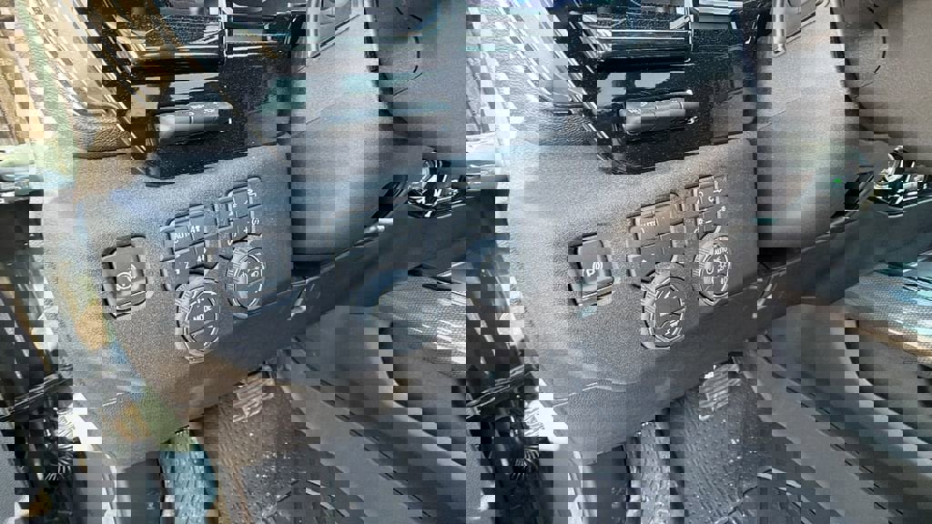 New 2026 Chevrolet Silverado 2500 ZR2 image 19