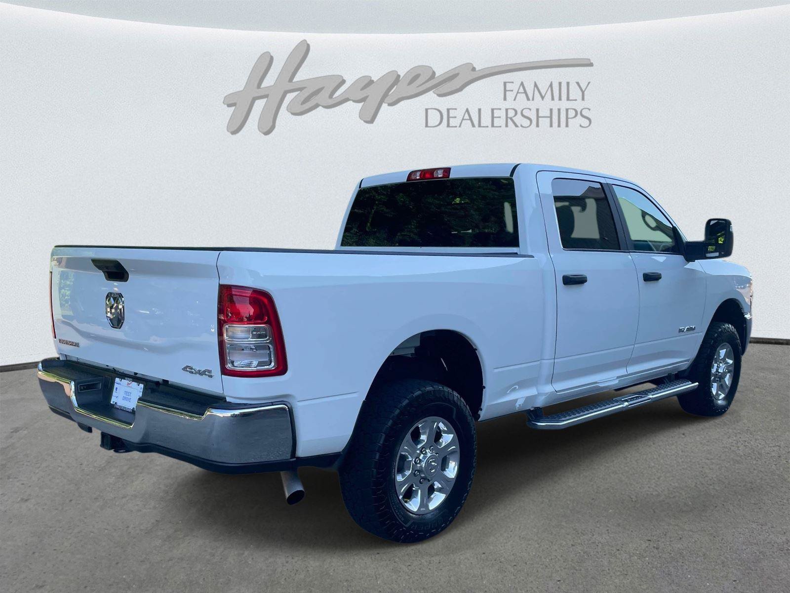 Used 2024 RAM 2500 Big Horn AWD/4WD image 3