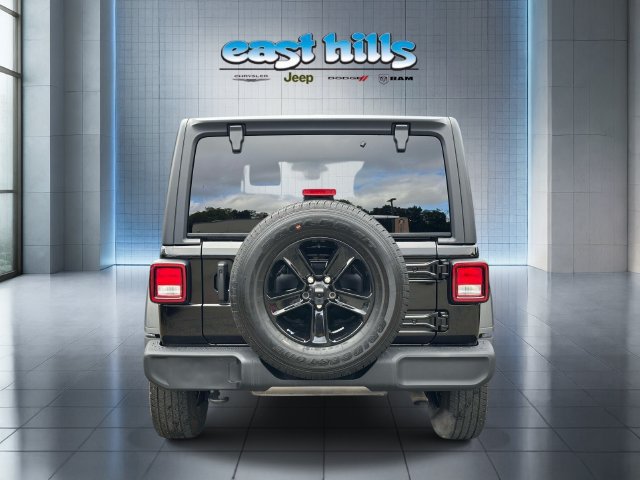 Certified 2022 Jeep Wrangler Unlimited Sport AWD/4WD image 4