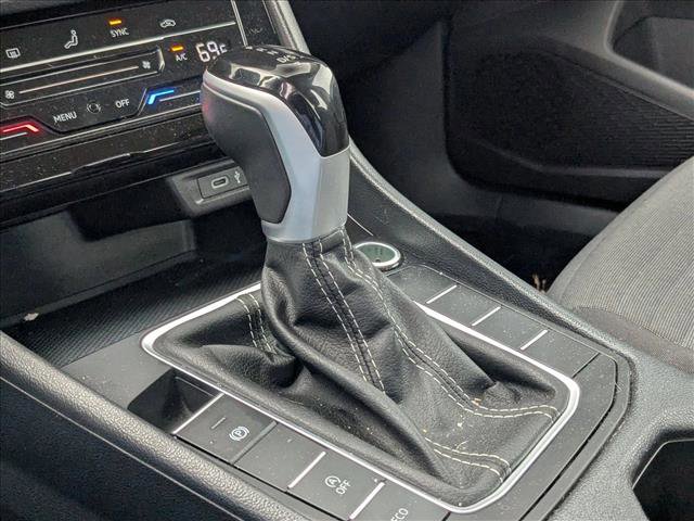 Used 2025 Volkswagen Jetta S image 11