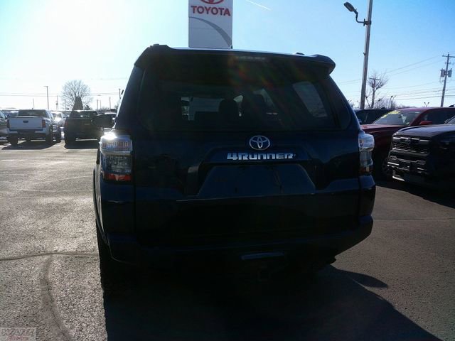 Used 2019 Toyota 4Runner SR5 Premium image 3
