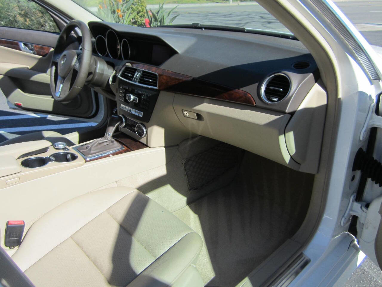 Used 2014 Mercedes-Benz C 250 C 250 Sport 4dr Sedan image 21