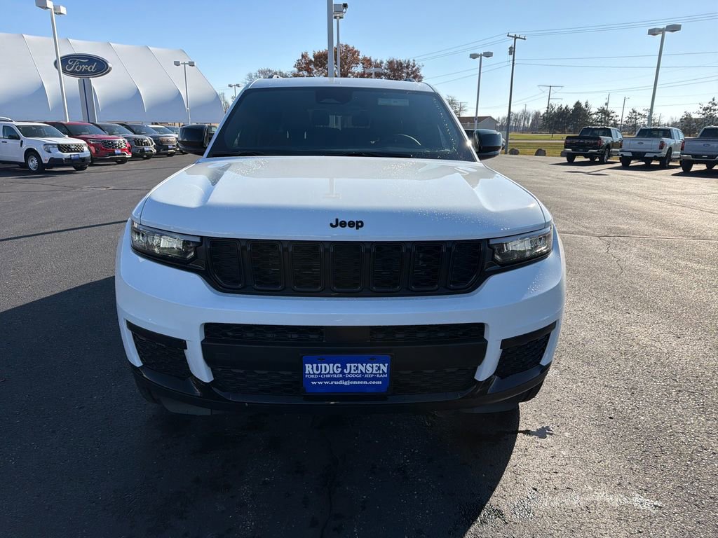 New 2025 Jeep Grand Cherokee L Altitude image 8