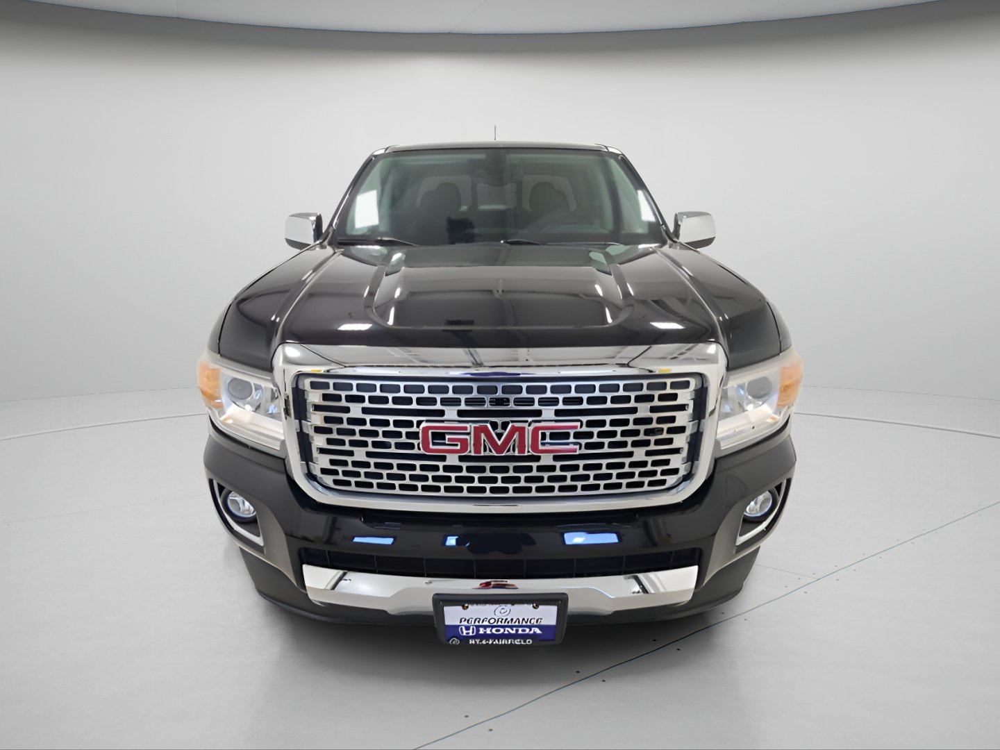 Used 2018 GMC Canyon Denali AWD/4WD image 2