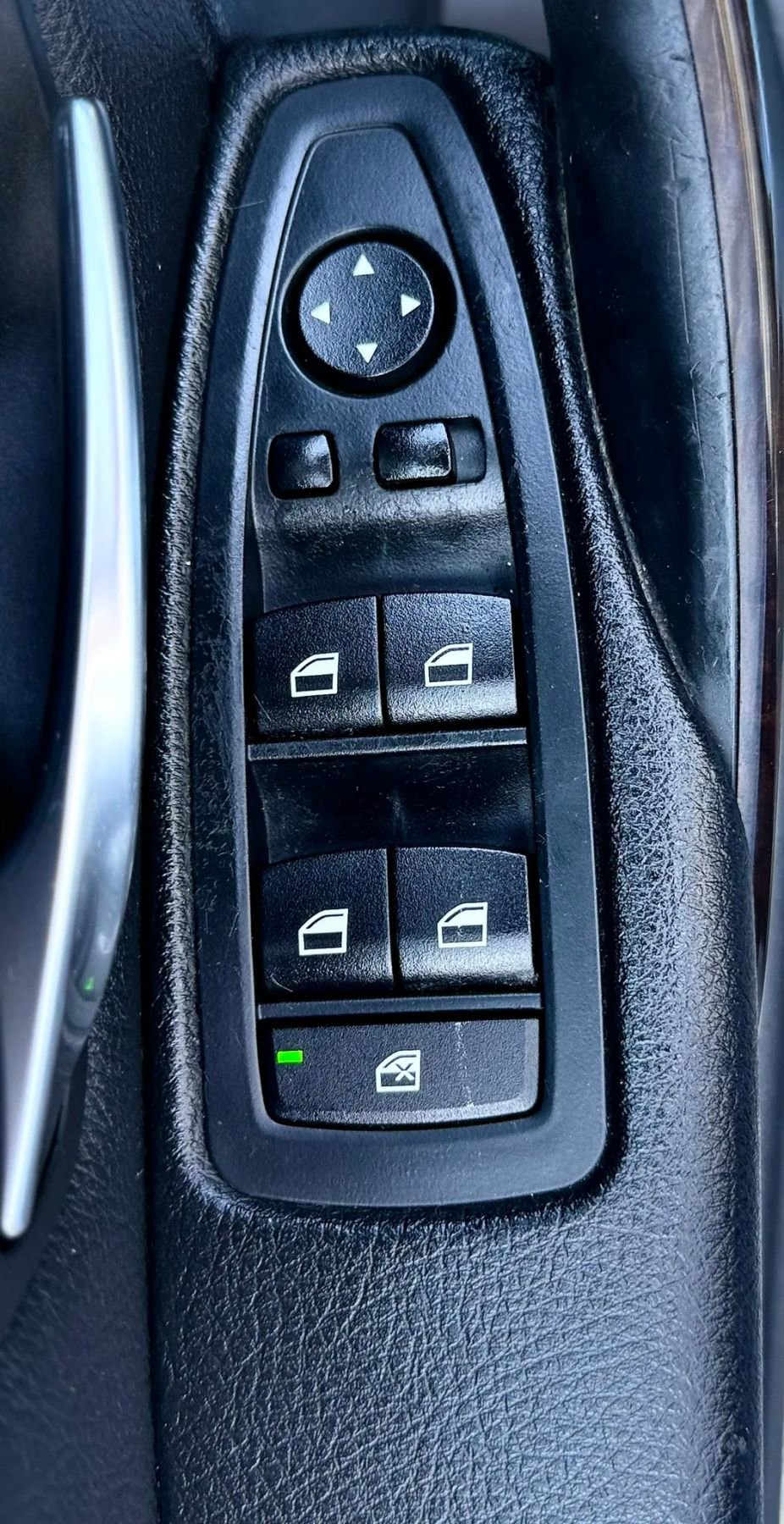 Used 2015 BMW 328i xDrive Sedan AWD/4WD image 25