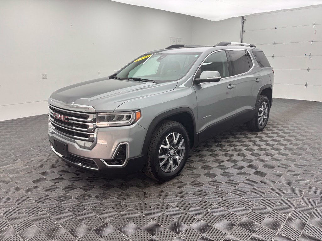 Used 2023 GMC Acadia SLT AWD/4WD image 2
