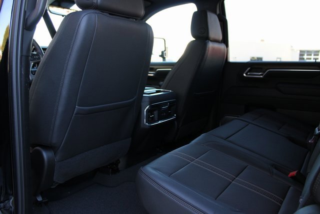 Used 2024 Chevrolet Silverado 2500 High Country w/ High Country Premium Package image 33