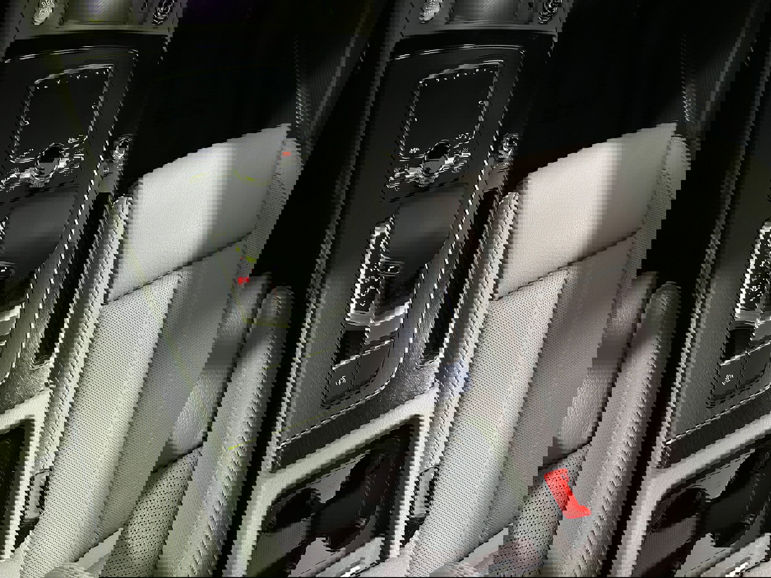 Used 2020 Audi Q5 Prestige image 11