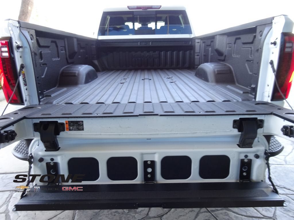 New 2026 GMC Sierra 3500 Denali w/ Technology Package AWD/4WD image 8